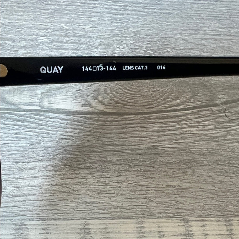 Quay Australia Gradient Black Sunglasses - Picture 3 of 5